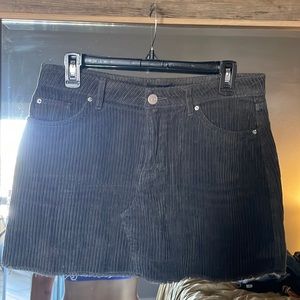 Medium BDG green corduroy skirt